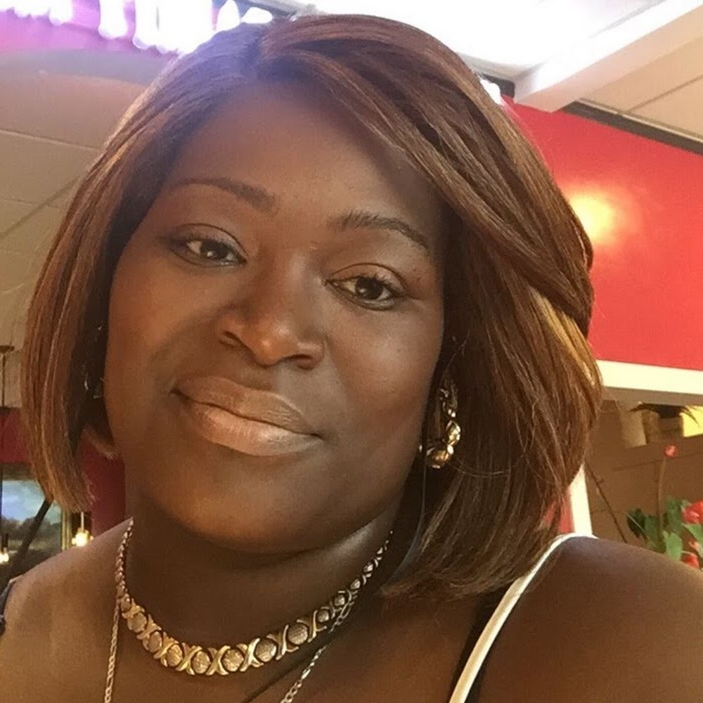 Meet your Posher, Shakia